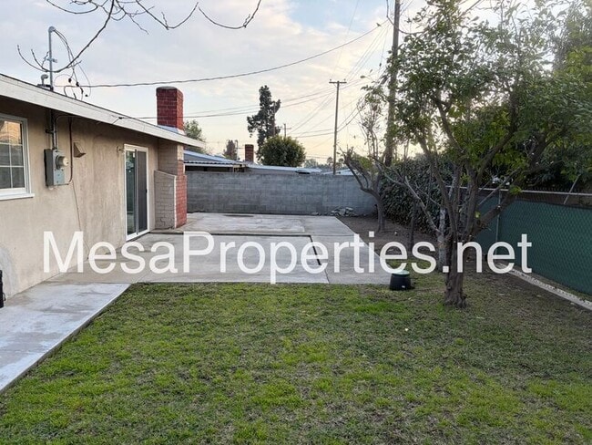 Building Photo - 733 N El Dorado Ave