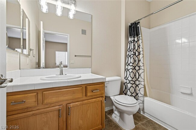 Building Photo - 1050 E Cactus Ave