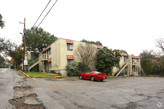 Building Photo - Chestnut Place Apartments