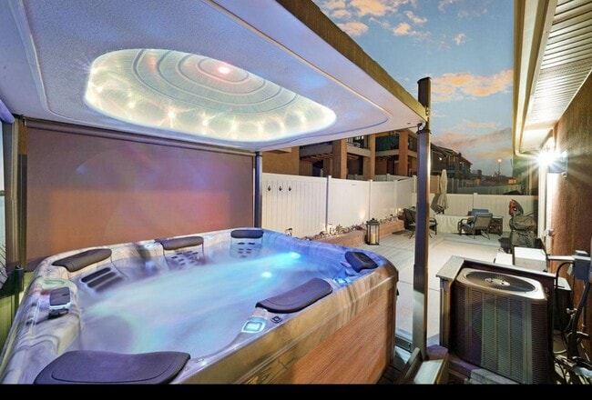 Building Photo - FULLY FURNISHED Northgate 3 Bed with Hot Tub near AFA