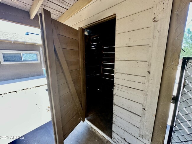 Building Photo - 4832 S 37th Ave