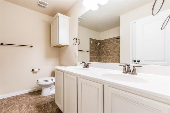 Building Photo - 1917 Tawakoni Dr