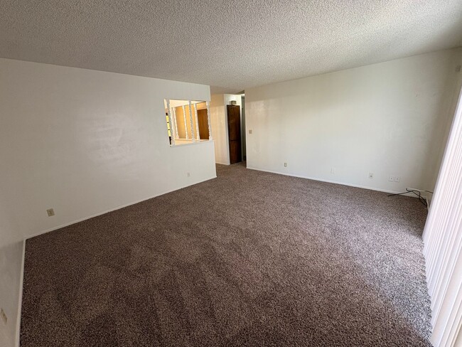Building Photo - 4144
