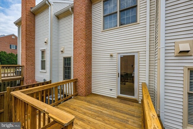 Building Photo - 299 S Pickett St