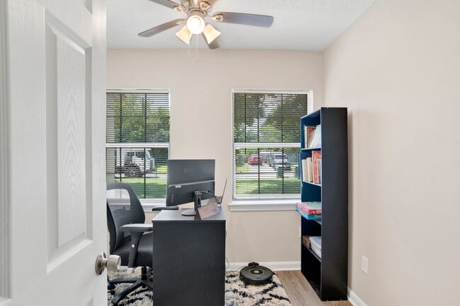 Building Photo - Close to Corry Station Naval Base!