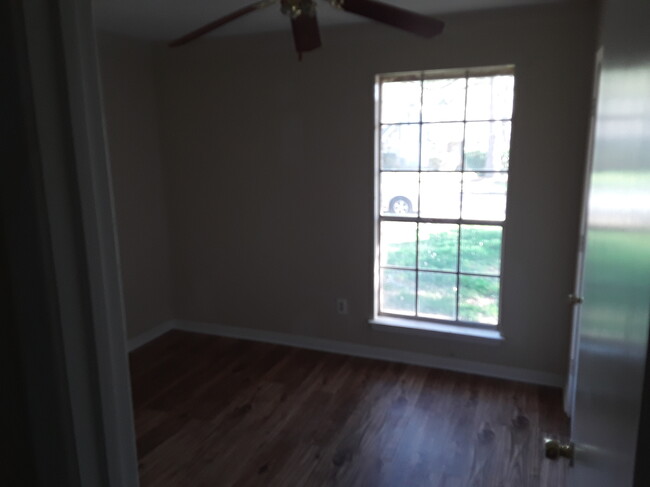 Bedroom - 5026 Oak Creek Dr