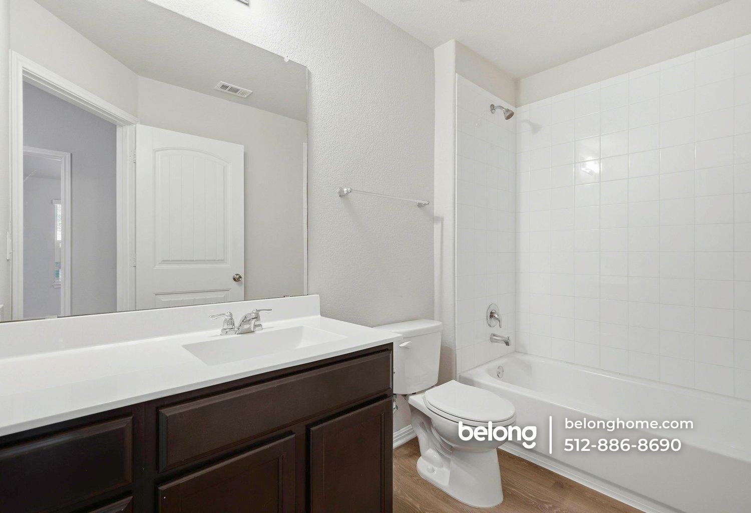 Building Photo - 516 E Slaughter Ln