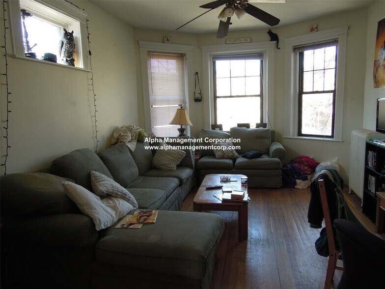 Building Photo - 1412 Commonwealth Ave