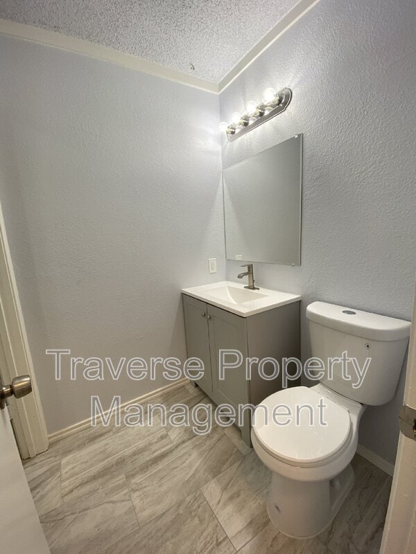 Building Photo - 2618 Isbella Dr