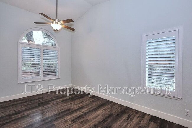 Building Photo - 5248 Phoenix Ridge Pl