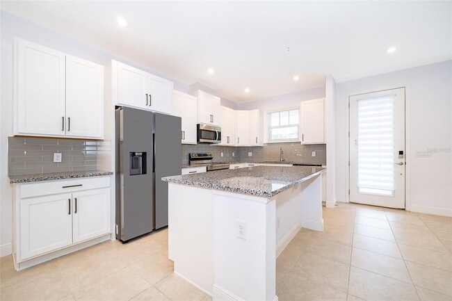 Building Photo - 7039 Nemours Pkwy