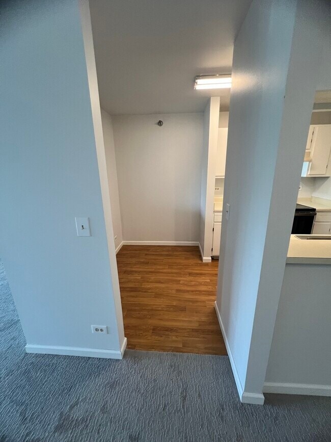 Building Photo - 125 Glengarry Dr