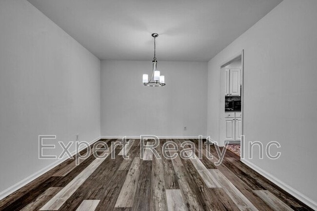 Building Photo - 2076 Montreat Cir