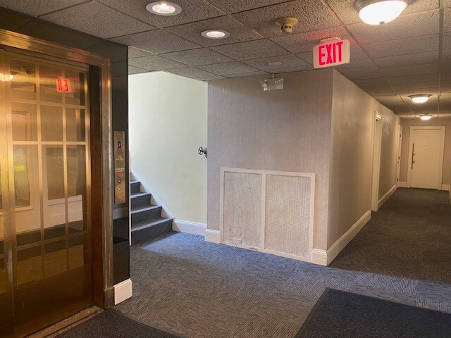 Building Photo - 145 Englewood Ave