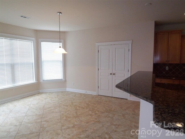 Building Photo - 3100 Collaroy Rd