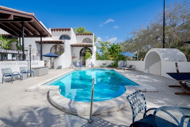 Building Photo - 9280 Biscayne Blvd