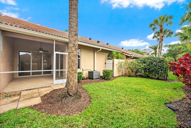 Building Photo - 1802 Rosewood Way