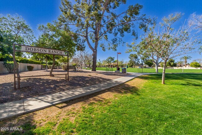 Building Photo - 1347 W Lobo Ave