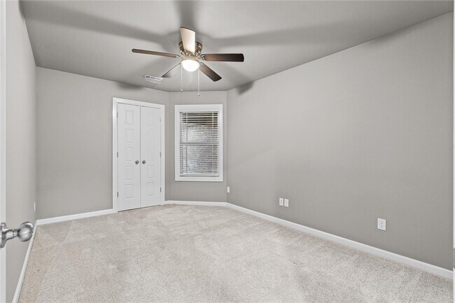Building Photo - 3209 Oglethorpe St