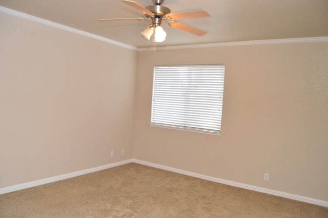 Building Photo - 1125 Sheridan Ave