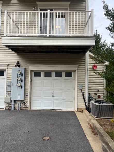 Building Photo - 604 Highland Ridge Ave