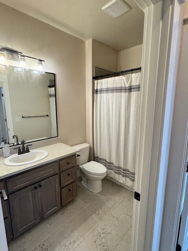 Building Photo - 3844 Arena Dr