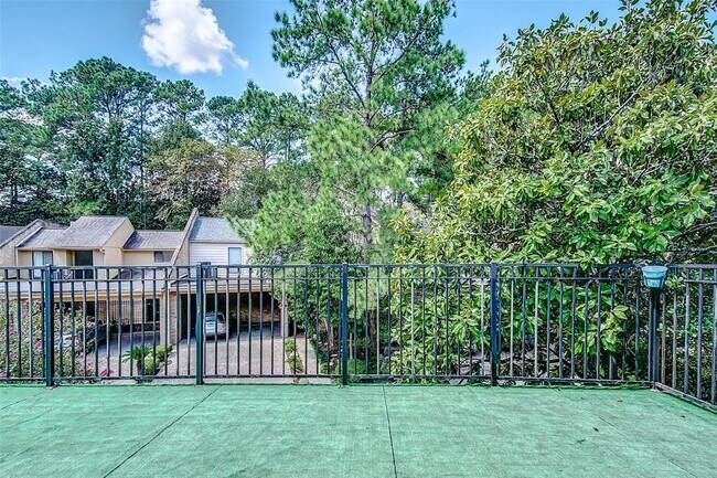 Building Photo - 201 Vanderpool Ln