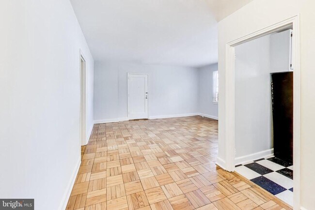 Building Photo - 1722 N Quinn St