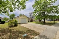 Building Photo - 1116 Waverly Pl Dr