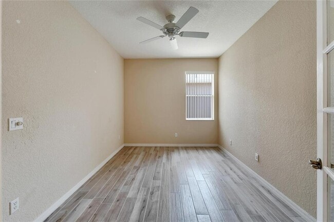 Building Photo - 1013 Emerald Dunes Dr