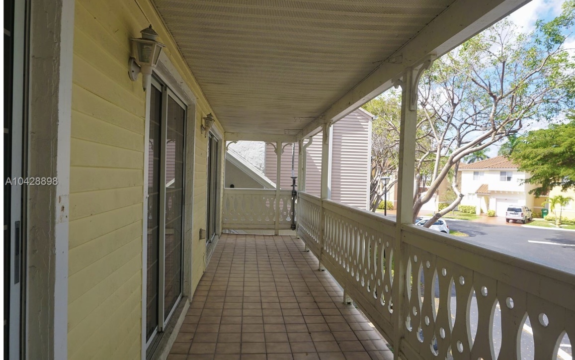 Building Photo - 10441 Mahogany Key Cir