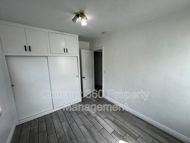 Building Photo - 14101 1/2 ANDERSON PL