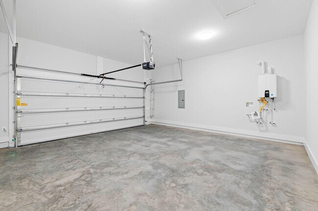 Building Photo - 58 Ferndale Ct