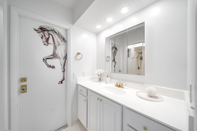 Building Photo - 583 Rambling Dr Cir