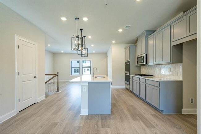 Building Photo - 1632 Switchgrass Ave SE