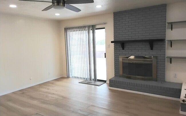 Building Photo - Heritage Hills Four Bedroom