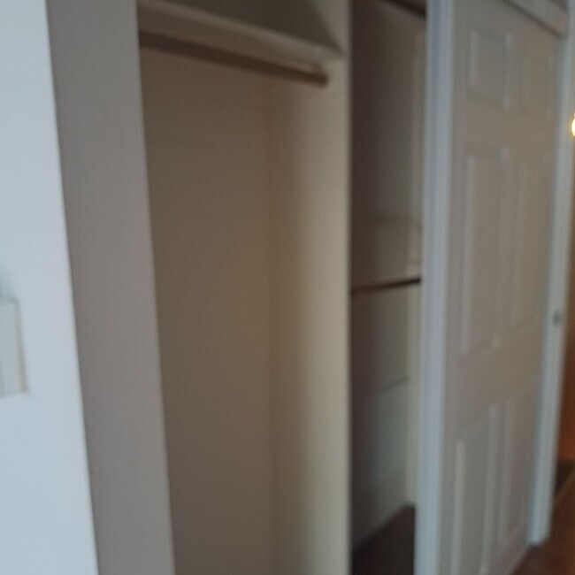 Building Photo - 510 14th St