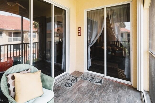 Building Photo - 1137 Van Loon Commons Cir