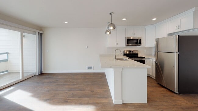 Interior Photo - Fountainside