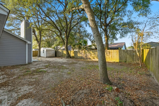 Building Photo - 266 Honeysuckle Way