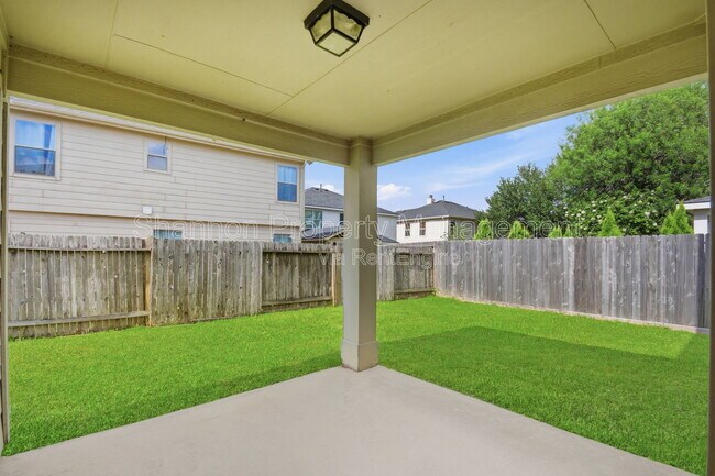 Building Photo - 526 Remington Lodge Ct