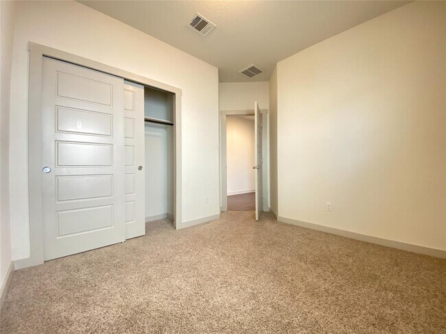 Building Photo - 5121 Vanner Path