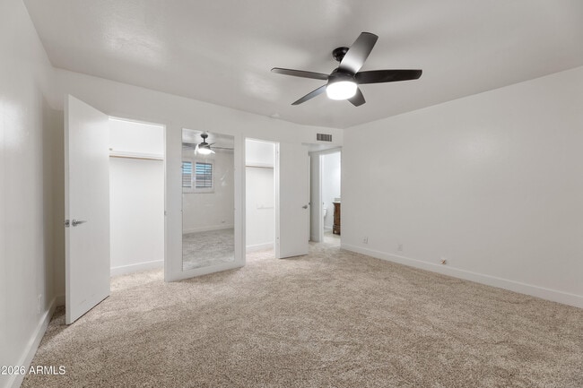 Building Photo - 8520 E Roma Ave