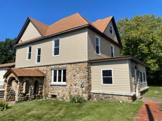 Exterior of House - 4806 W Ridge Rd