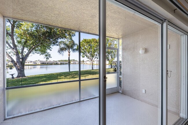 Building Photo - PRICE DROP!! UNFURNISHED ANNUAL RENTAL. CL...
