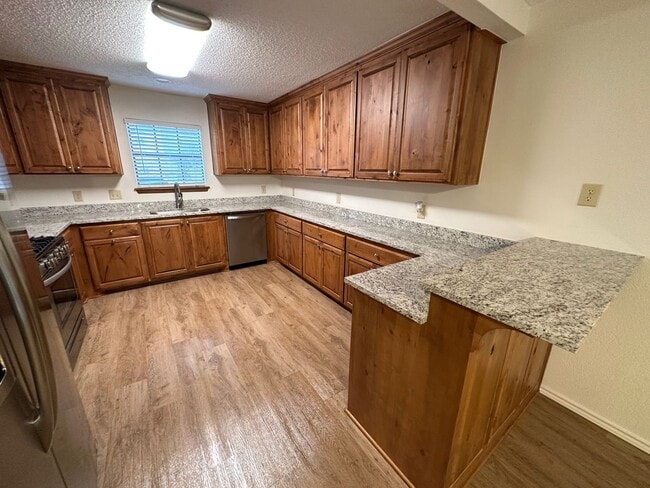 Building Photo - 4409 Alicia Dr