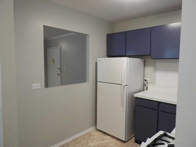 Building Photo - 511 1st St N