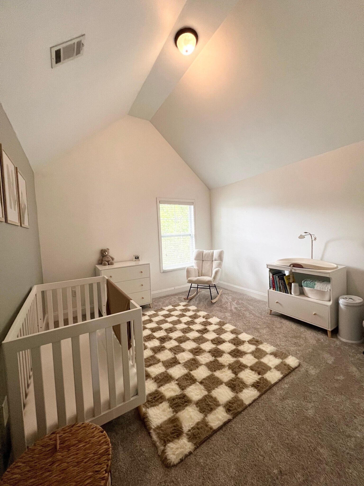 Building Photo - 230 Misty Valley Ln