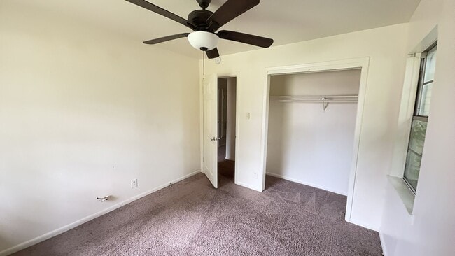 Building Photo - Upgraded 4 bedroom 2.5 bathroom house!  HOUSING ACCEPTED! MOVE-IN SPECIAL!