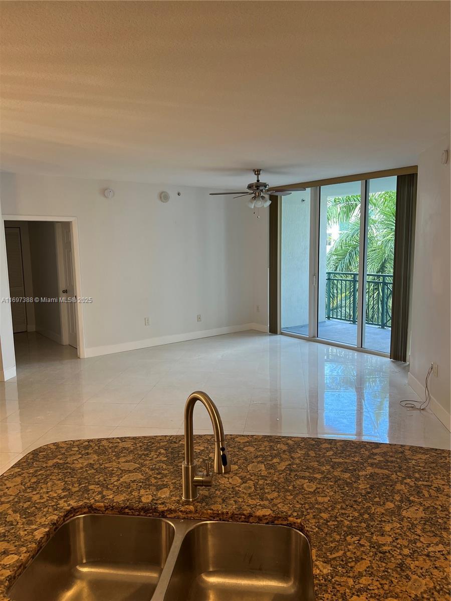 Building Photo - 510 NW 84th Ave